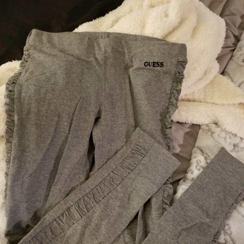 GUESS STRETCHY LEGGINGS (NOT SEE THROUGH)